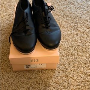 Bloch tap shoes. Barely used.